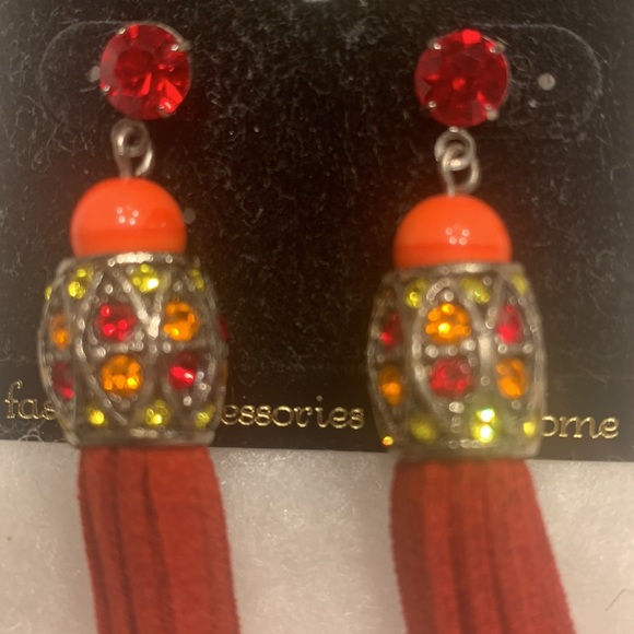 ⭐️NEW with Tags❤️F.A.I.T.H. Company Red TASSEL Earrings “SOUL SHINE” E530A - Picture 3 of 4